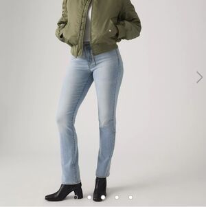 Levi's 314 Shaping Straight